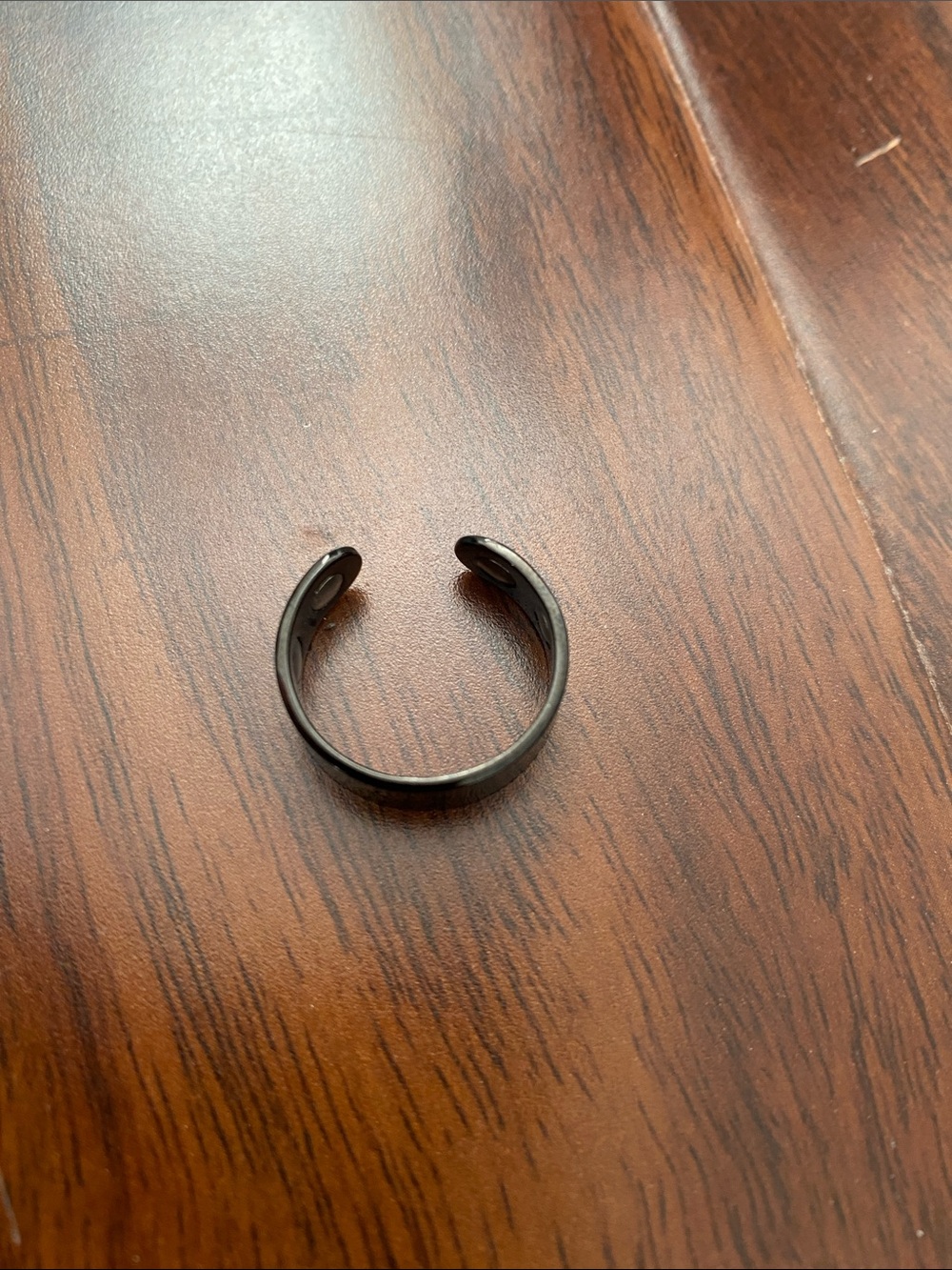 Black Calmi Ring - Picture 2 of 2